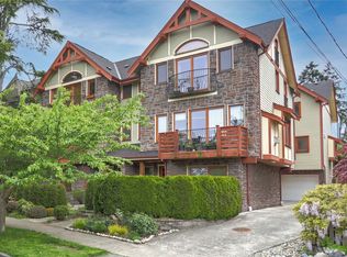 3824 Ashworth Ave N, Seattle, WA 98103