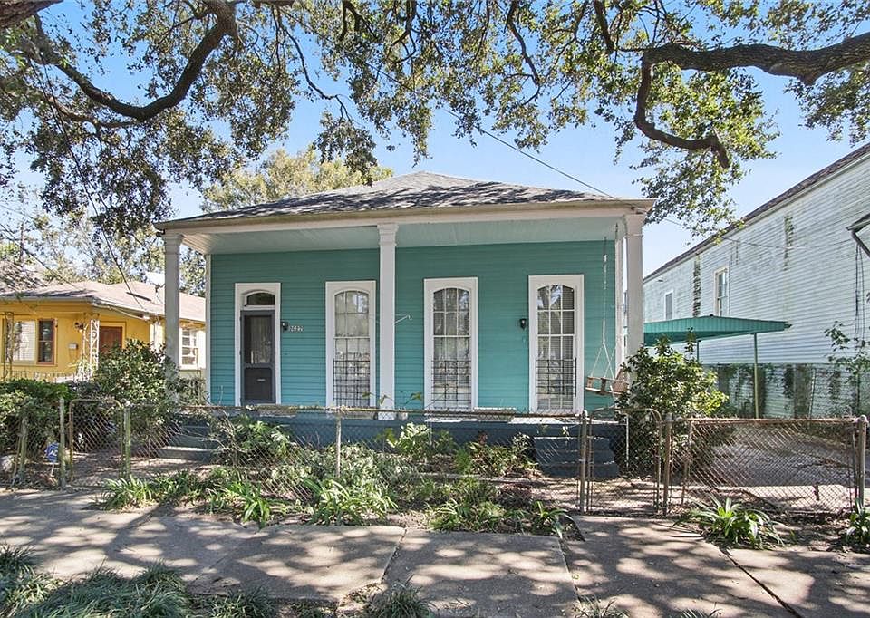 1st image of 2027 Valence St