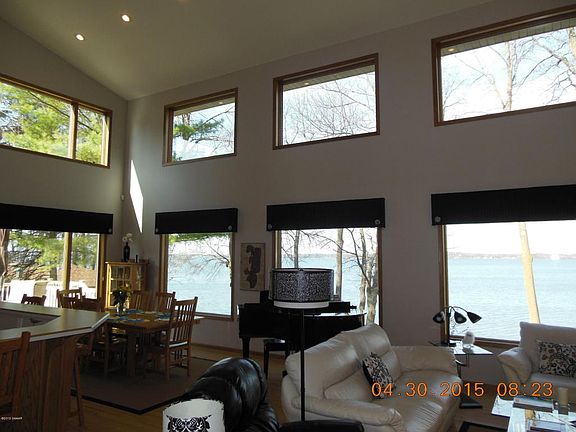 5th image of 10090 Leaf Ln NW