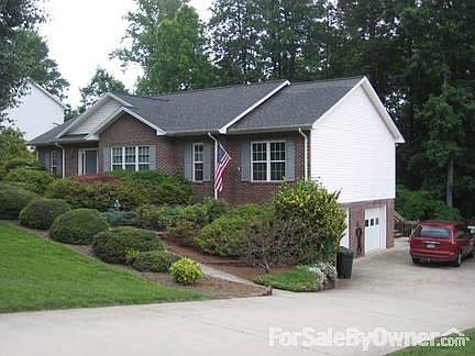 1st image of 306 Carrituck Ct