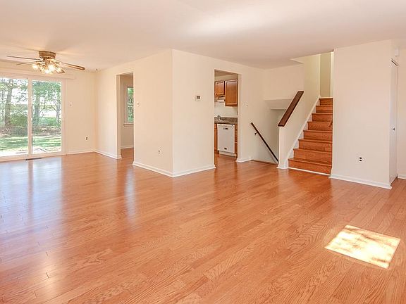 5th image of 2658 Fanieul Hall Ct