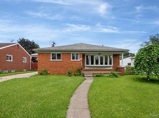 8332 Colonial St, Dearborn Heights, MI 48127