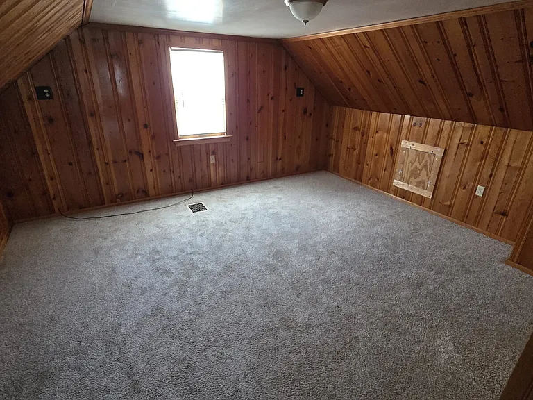 5469 Thomas St — Photo 10