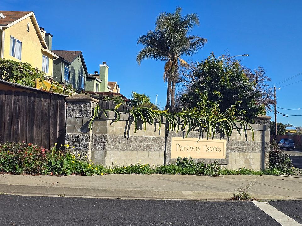 1st image of 126 Lucy Ln