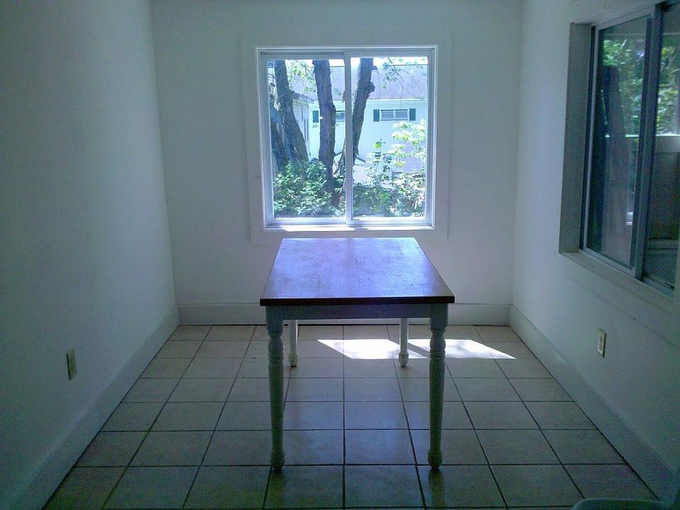Eat in Kitchen