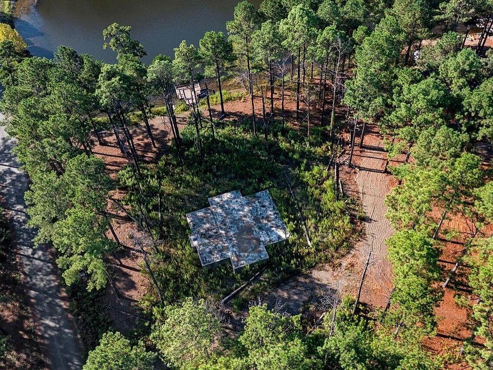 4th image of 268 Stone Pine Ln
