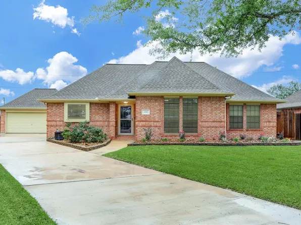 2718 18th St N, Texas City, TX 77590