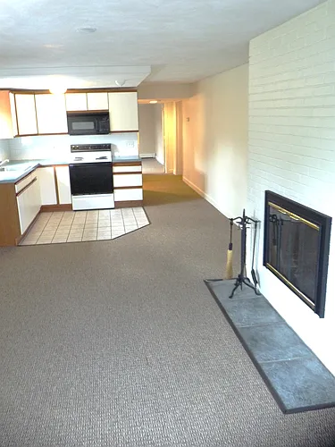 44 Lawrence Ln #1 Photo 1