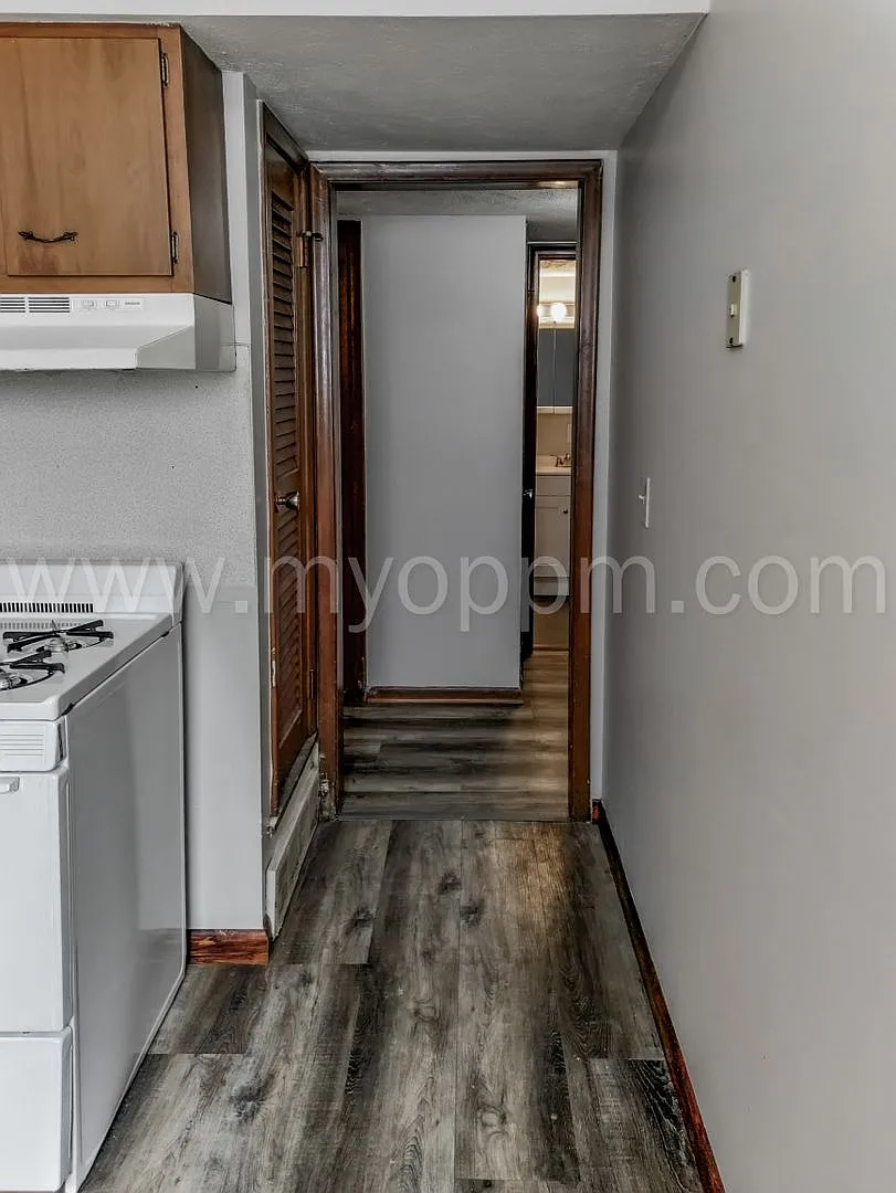Alansco 1016 N 47 Ave — Photo 4