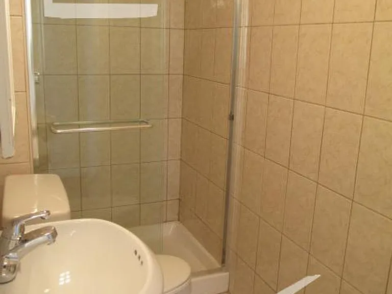94 Pleasant St #4E — Photo 13