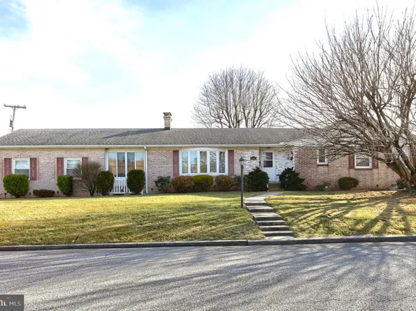 640 E Queen St, Annville, PA 17003