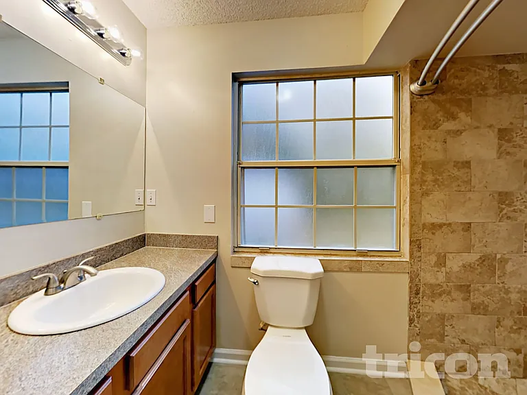 832 Worth Rd — Photo 11
