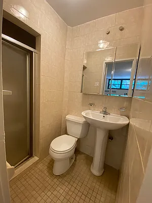 Rented by City Connections Realty | media 9