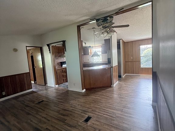 5th image of 24 Pelican Dr
