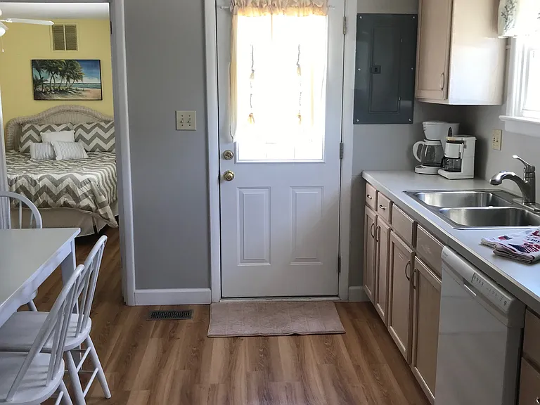 207 E Toledo Ave — Photo 11
