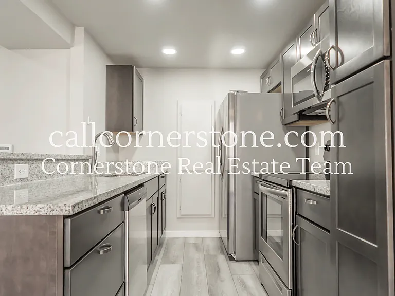 4877 Bluestem Dr — Photo 5