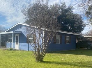 902 Turner St, Cleburne, TX 76033