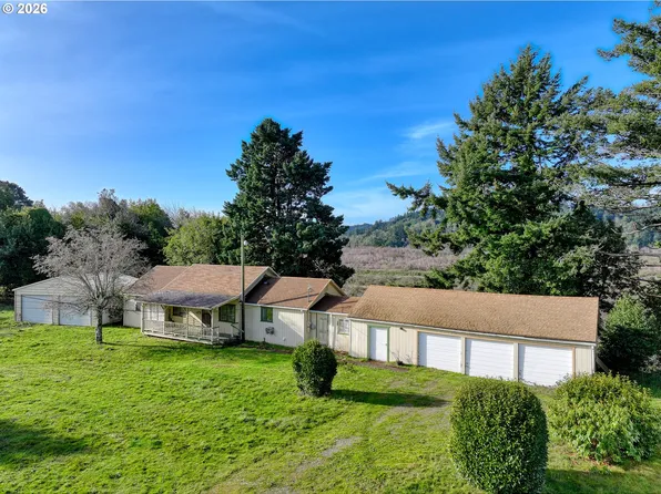 95707 Jerrys Flat Rd, Gold Beach, OR 97444