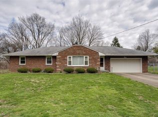 5697 Towerview Dr, Akron, OH 44319