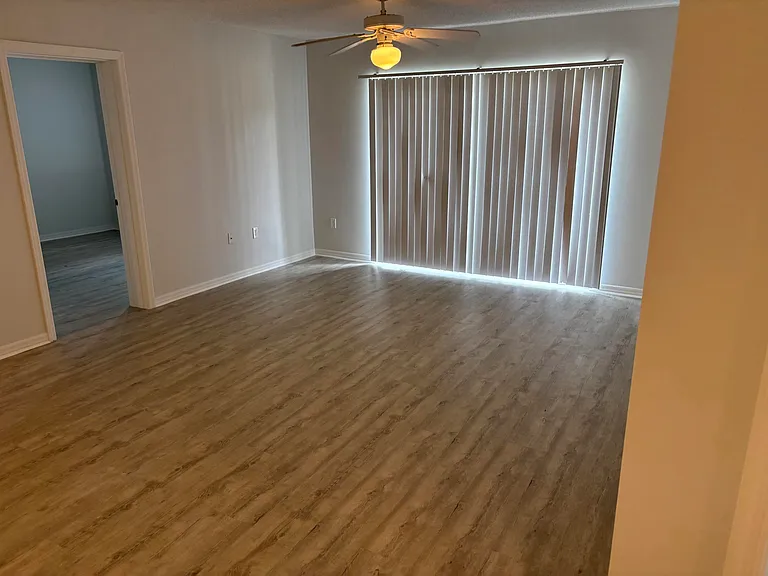 4163 N Haverhill Rd #1215 — Photo 3