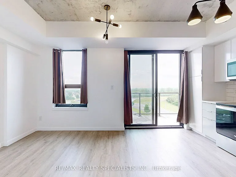 7 Erie Ave #809 — Photo 9