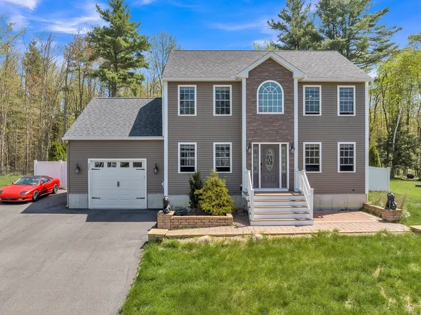 325 Brookside Dr, Gardner, MA 01440