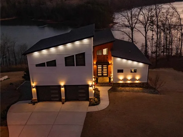 4232 Bayridge Dr, Gainesville, GA 30506