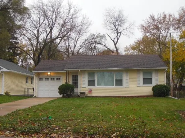 3415 Oak Grove Ave, Rockford, IL 61108