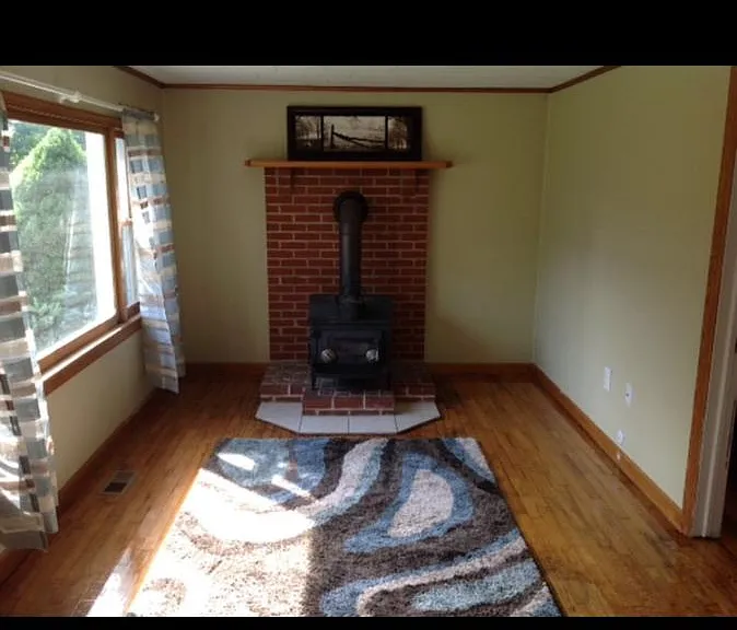 115 Hammond St — Photo 8