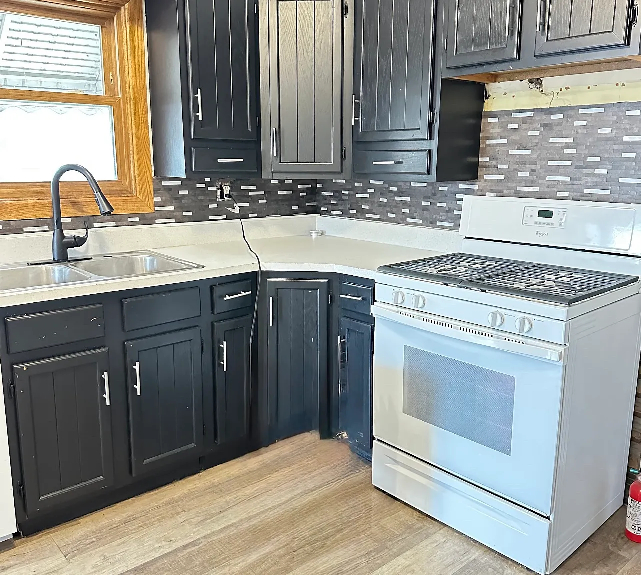 3 bed, 1300 sqft, $1,695 — Photo 2