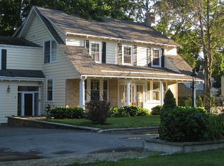 4 Phillips Ter, Swampscott, MA 01907