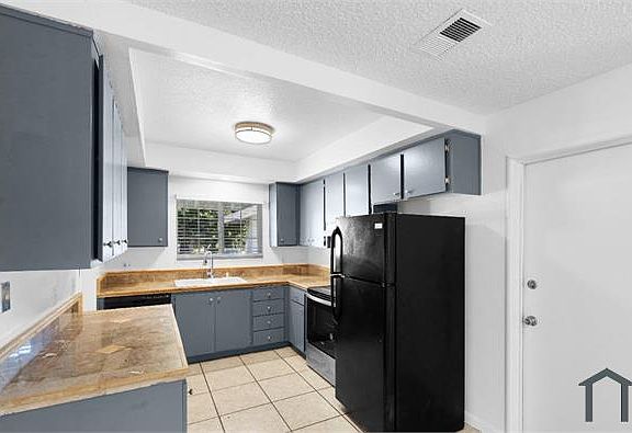3rd image of 7708 Quinby Way