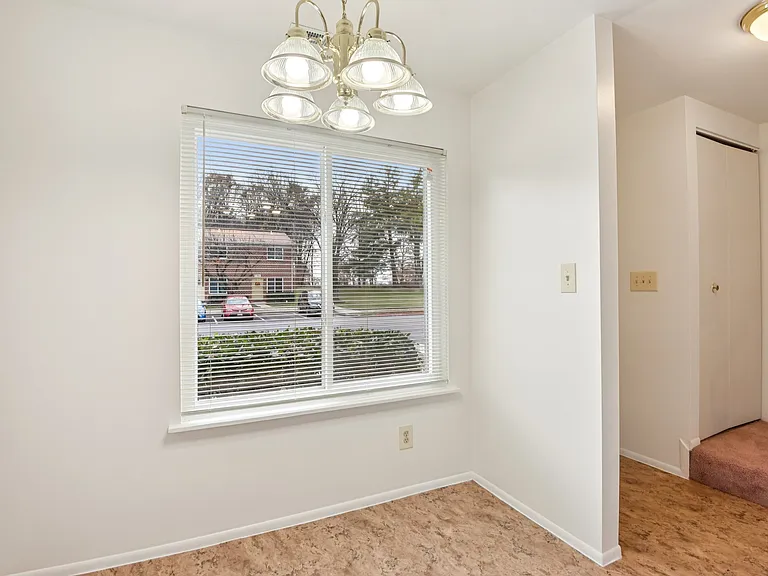 Howard Hills Rental Townhomes and Duplexes — Photo 56
