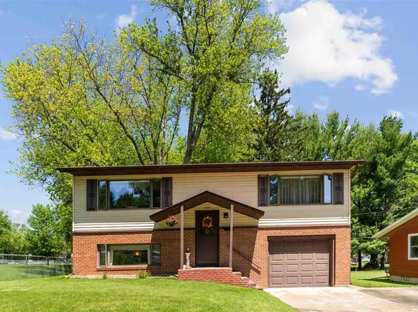 1600 Spruce Ct, Iowa City, IA 52240