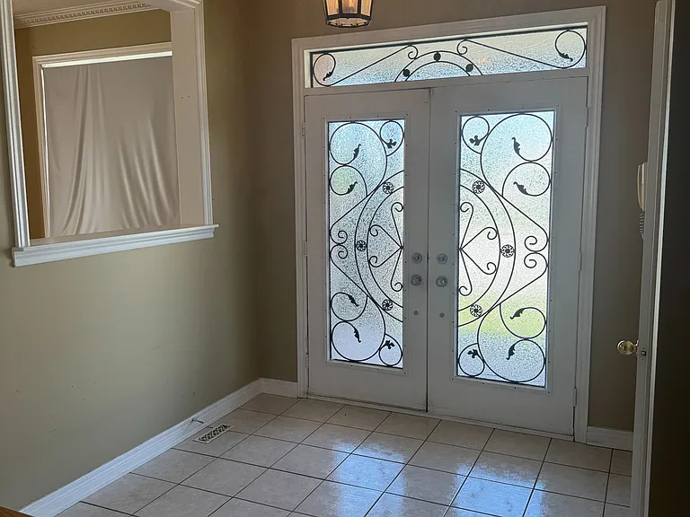 117 Fitzgerald Cres — Photo 2