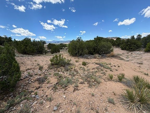 3rd image of 18 Sparrow Ln #7-C