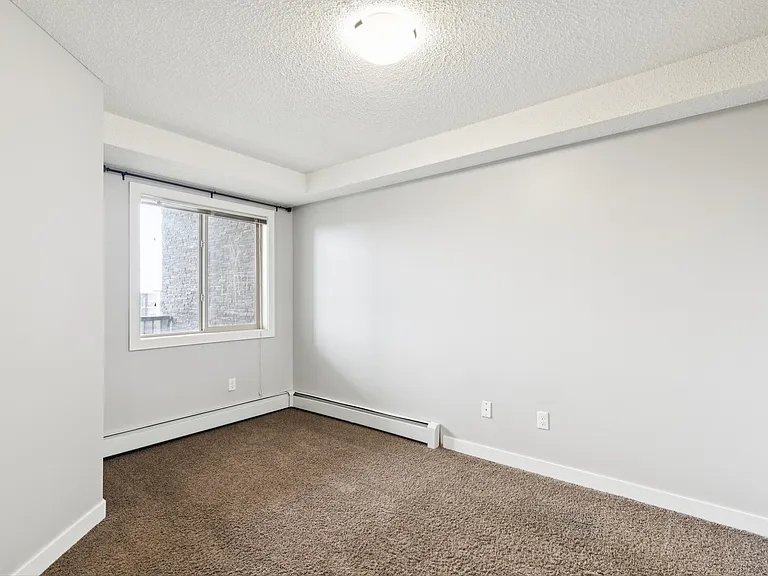 11804 22nd Ave SW — Photo 36