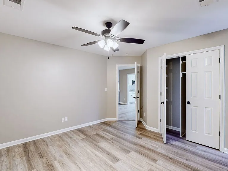 101 Manor Ave — Photo 14
