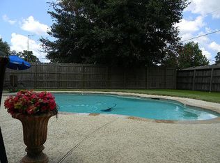 860 Stacewood Dr, Beaumont, TX 77706