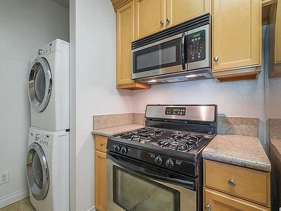5th image of 87 S Allen Ave APT 202
