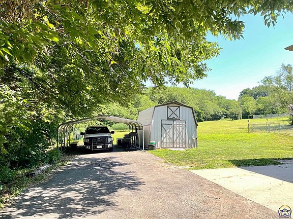 3rd image of 7107 Rockwood Dr