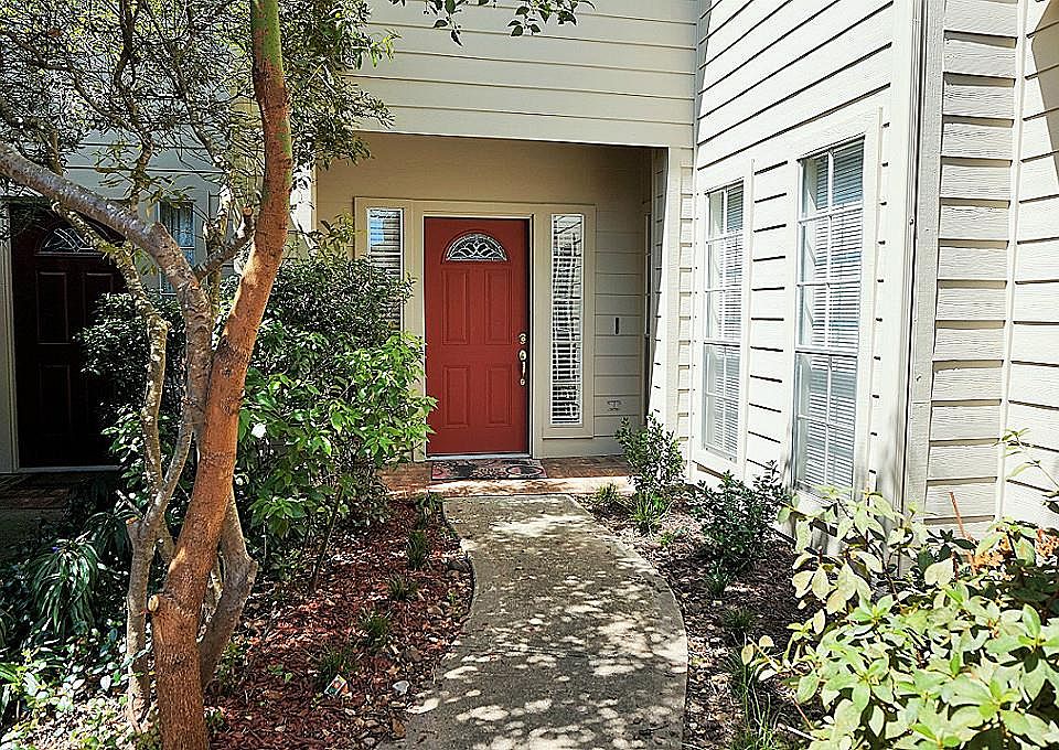 1st image of 2066 Glencove Dr
