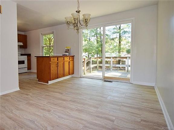 3rd image of 6607 Brookshire Dr
