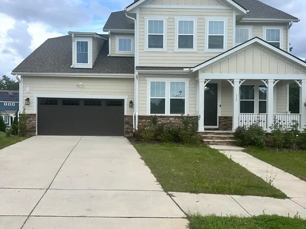 113 Crested Coral Dr, Holly Springs, NC 27540