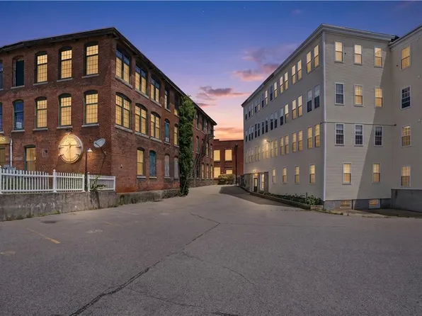148 Bernon St APT 7, Woonsocket, RI 02895