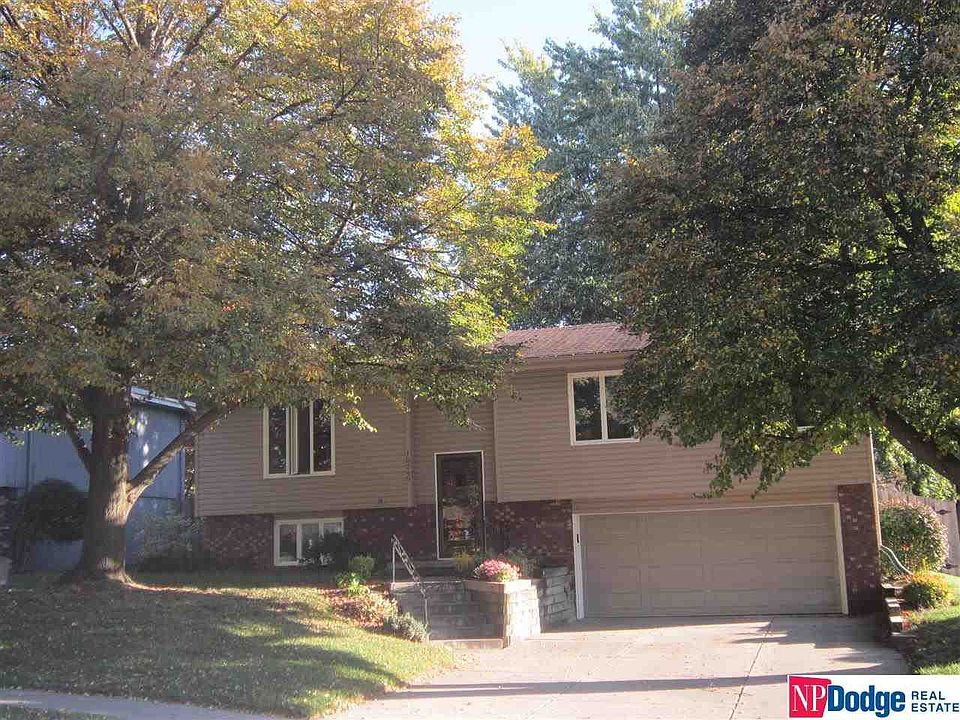 1st image of 10249 Berry St