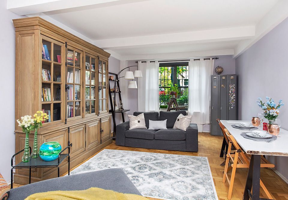 1st image of 72 Park Ter W APT E15