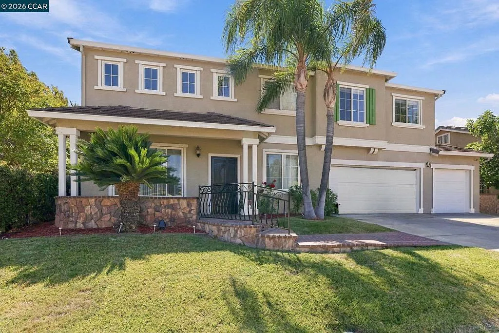 4 bed, 3.0 bath, 3201 sqft, $4,600 — Photo 2