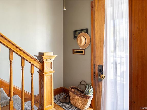 4th image of 531 Washington Street