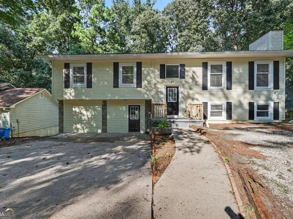3909 Valley Brook Rd, Snellville, GA 30039